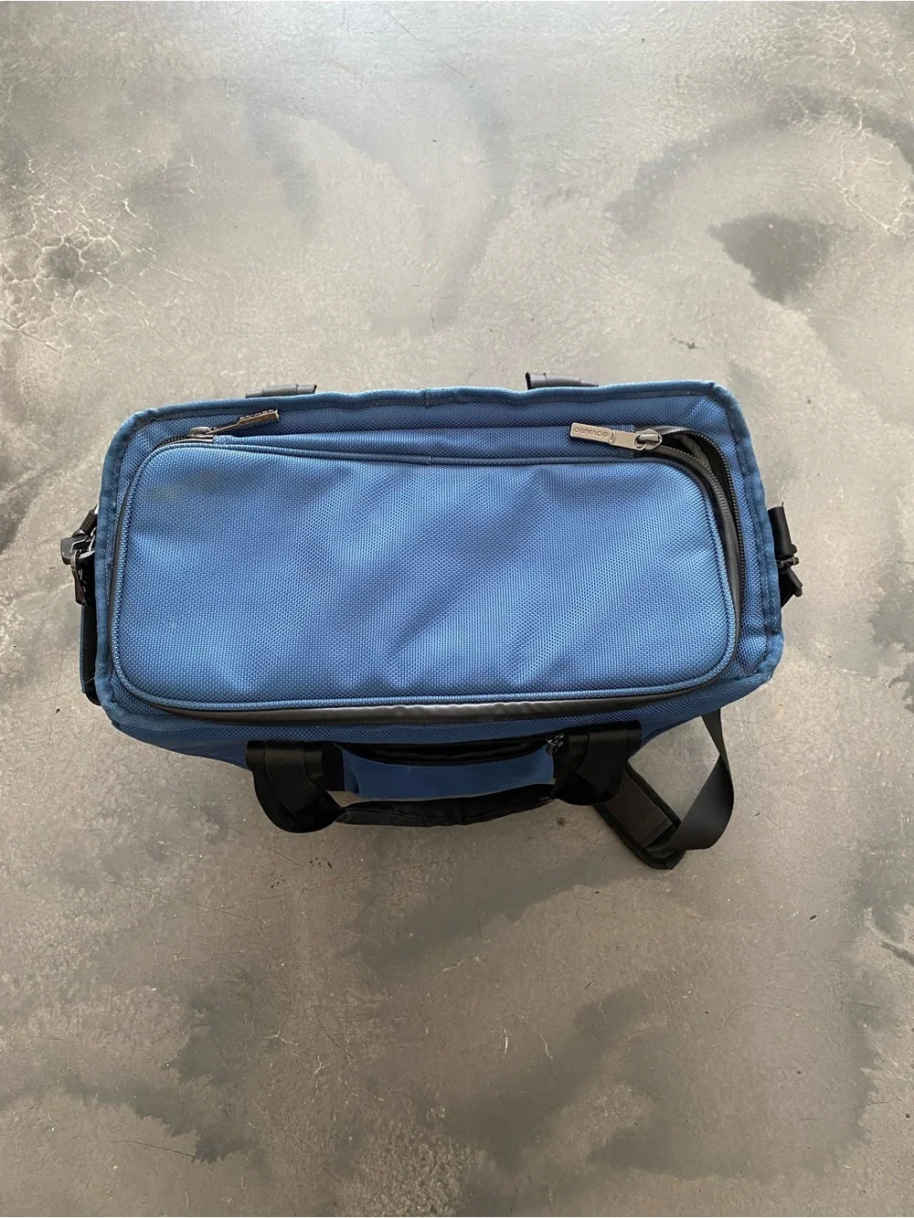 Sovaro Luxury Soft Sided Cooler, 15”x17”x9” (Jun 026)